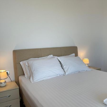 Nemesis Hotel Sarande Exterior photo