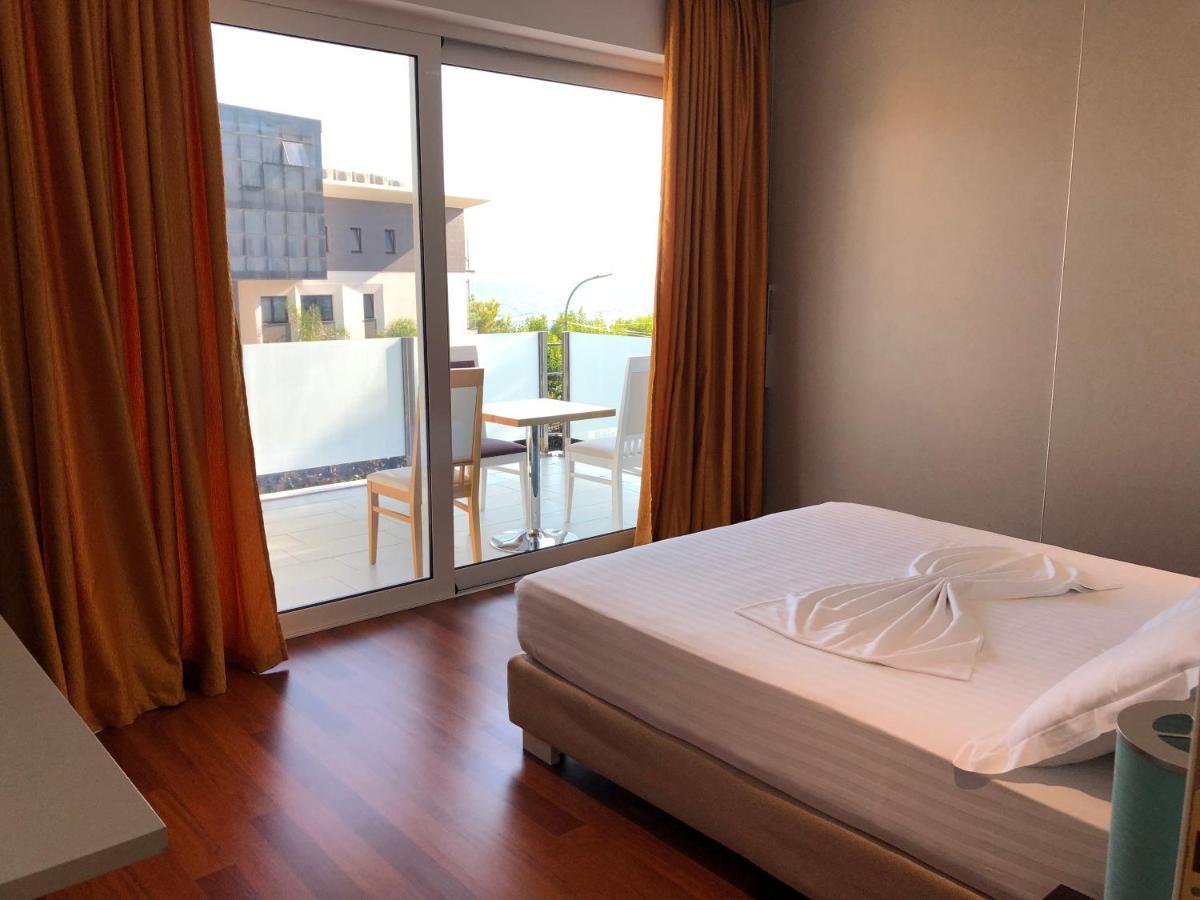 Nemesis Hotel Sarande Exterior photo